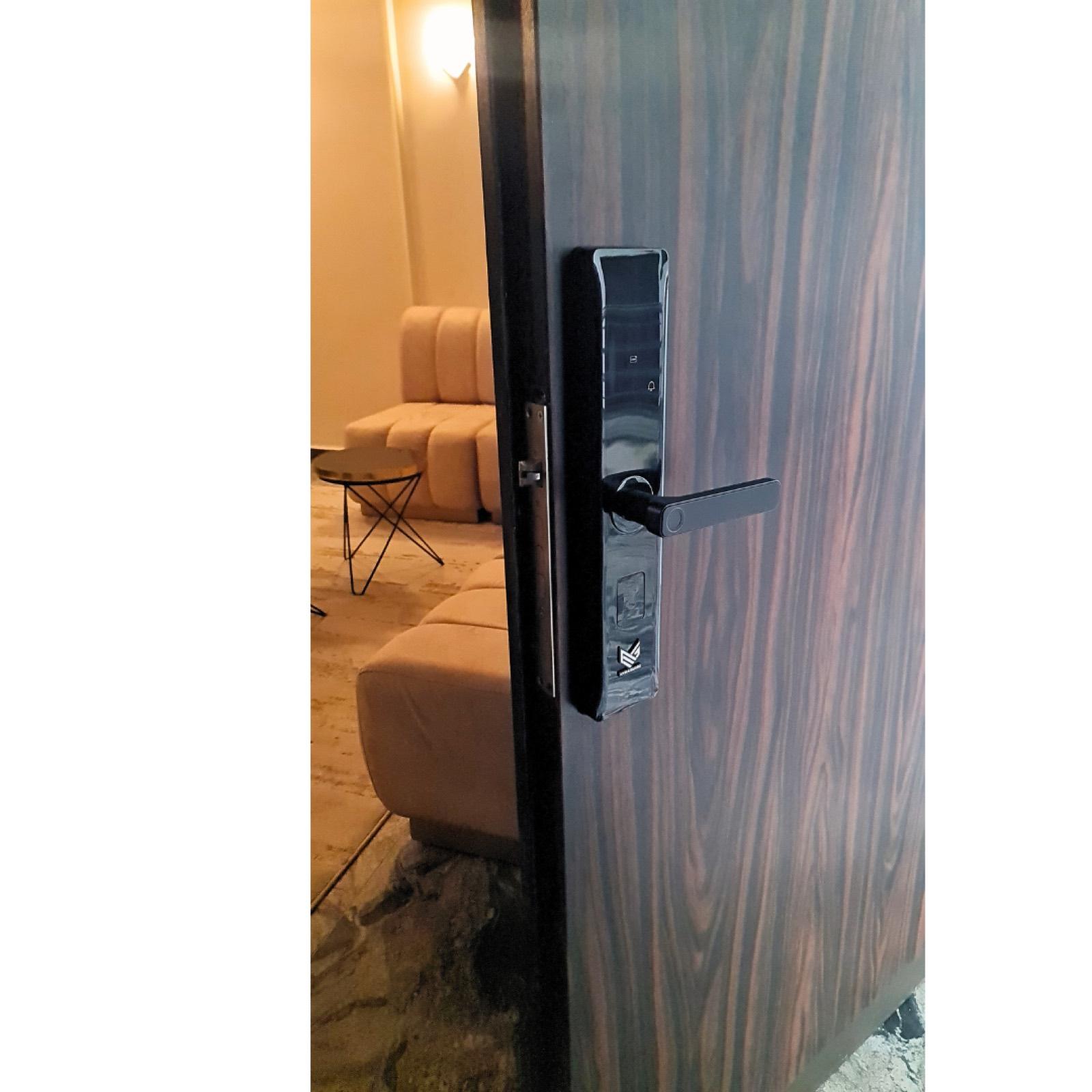 Smart Lock Compatibility with Israeli Multi-Point Security Doors: A Step-by-Step Guide